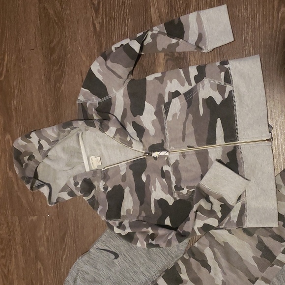 sweats bundle - Picture 2 of 5